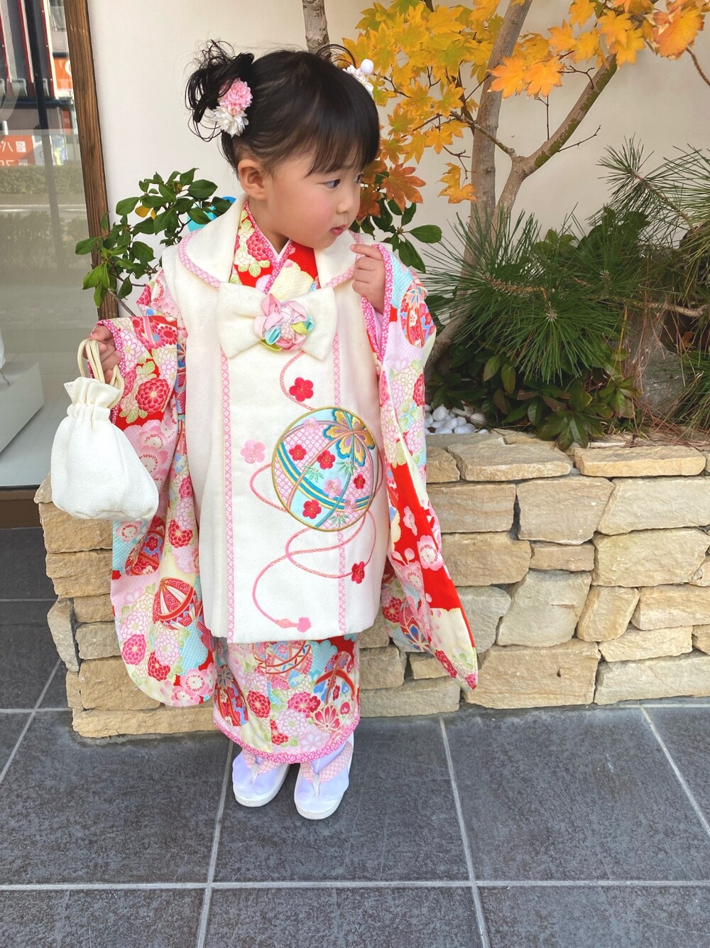 「七五三、着物、おんなのこ、女の子」｜「たちばなのアイテム（着物、レッド系）」を使った、Gumiさん（キッズ・90cm）の秋コーディネートの1枚目の写真