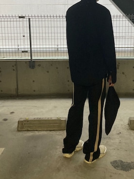 「RANDOM IDENTITIES（ランダムアイデンティティーズ）のアイテム（スラックス）」を使った、Sidさん（メンズ・174cm）の秋コーディネート
