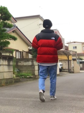 THE NORTH FACEのダウンベスト（レッド系）を使った人気