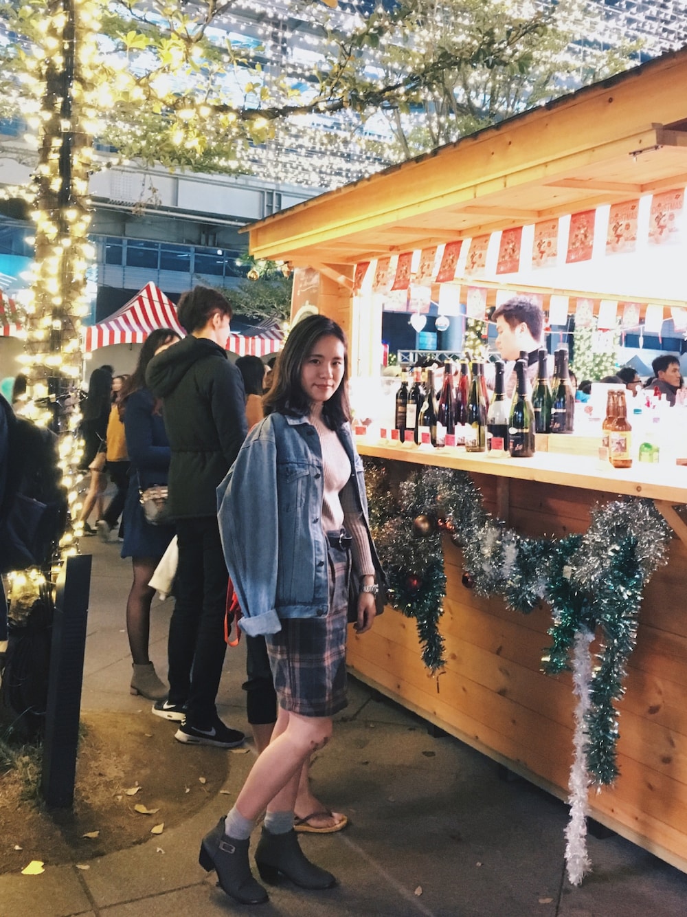 「TAIPEI、chiristmas、market、winter」｜「Gmarketのアイテム（スウェット、ベージュ系）」を使った、蓁蓁さん（レディース・160cm）の冬コーディネートの1枚目の写真