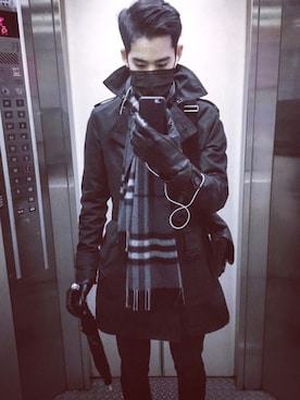 「COACH」｜「アイテム（トレンチコート）」を使った、Zikさん（メンズ・184cm）の冬コーディネート