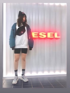 「DIESEL（ディーゼル）のアイテム（ミリタリージャケット）」を使った、yuuuuiさん（レディース・156cm）の秋コーディネート