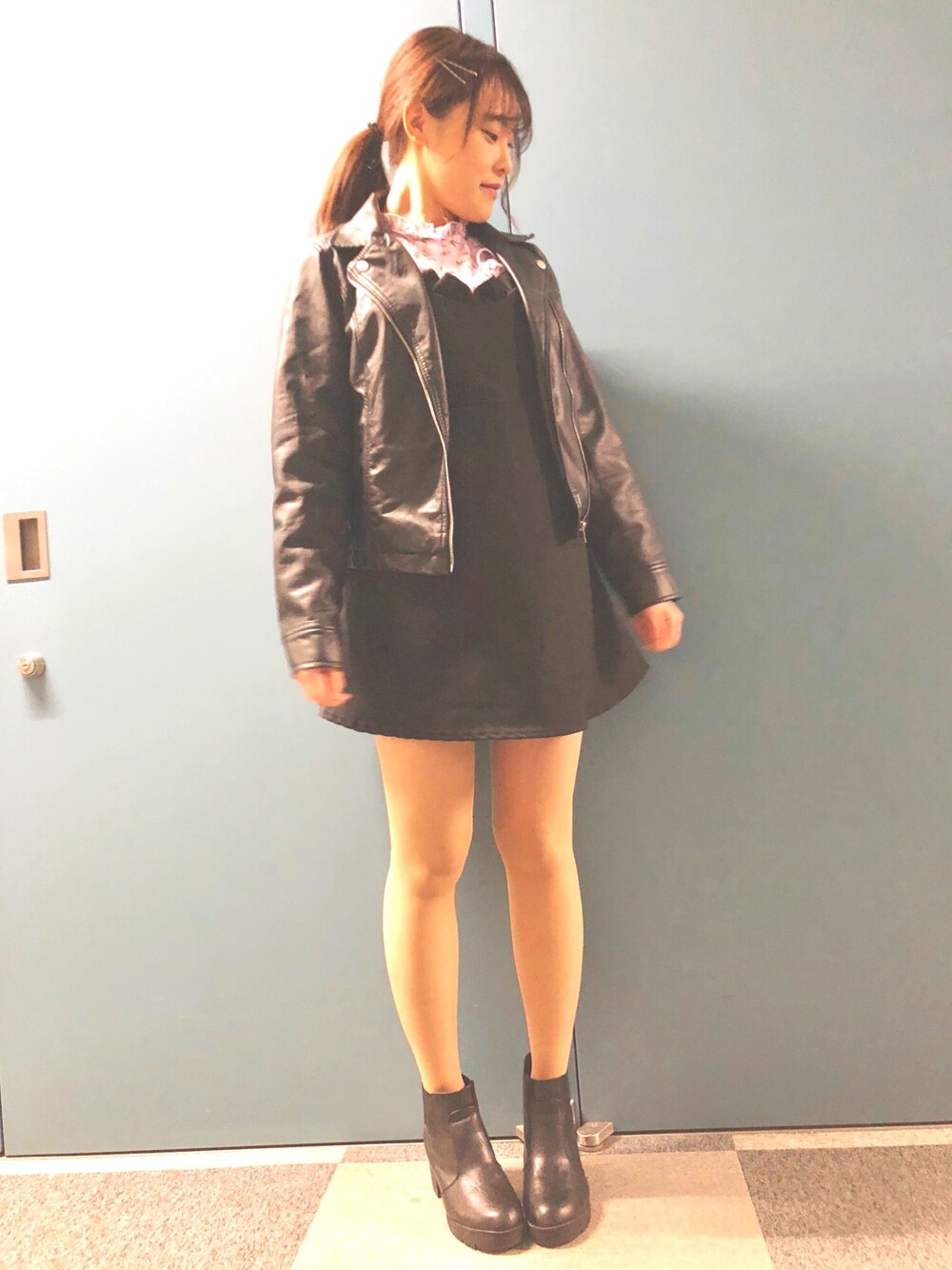 「プチプラコーデ、プチプラ、韓国、GRL、シンプルコーデ、春コーデ、春、黒コーデ」｜「GirlCrushのアイテム（ワンピース、ブラック系）」を使った、加仲ひよこ🌸さん（レディース・156cm）の春コーディネートの1枚目の写真