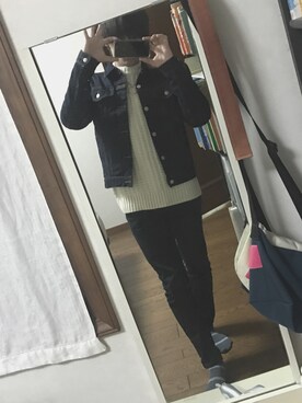「ダニエルウェリントン」｜「アイテム（デニムジャケット）」を使った、はやたろさん（メンズ・165cm）の冬コーディネート