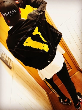 「off white」｜「アイテム（デニムジャケット）」を使った、Y.U.K.I.Y.A.さん（メンズ・181cm）の秋コーディネート