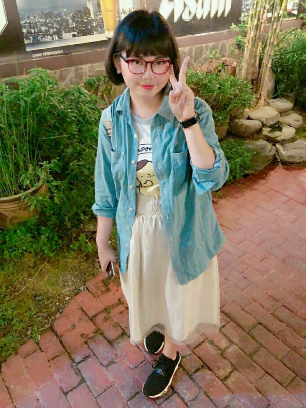 「girl、graphictee、midiskirt、春コーデ」｜「UNIQLOのサンリオキャラ グラフィックリンガーT（半袖）（Tシャツ/カットソー、ホワイト系）」を使った、トリーナさん（レディース・152cm）の春コーディネートの1枚目の写真