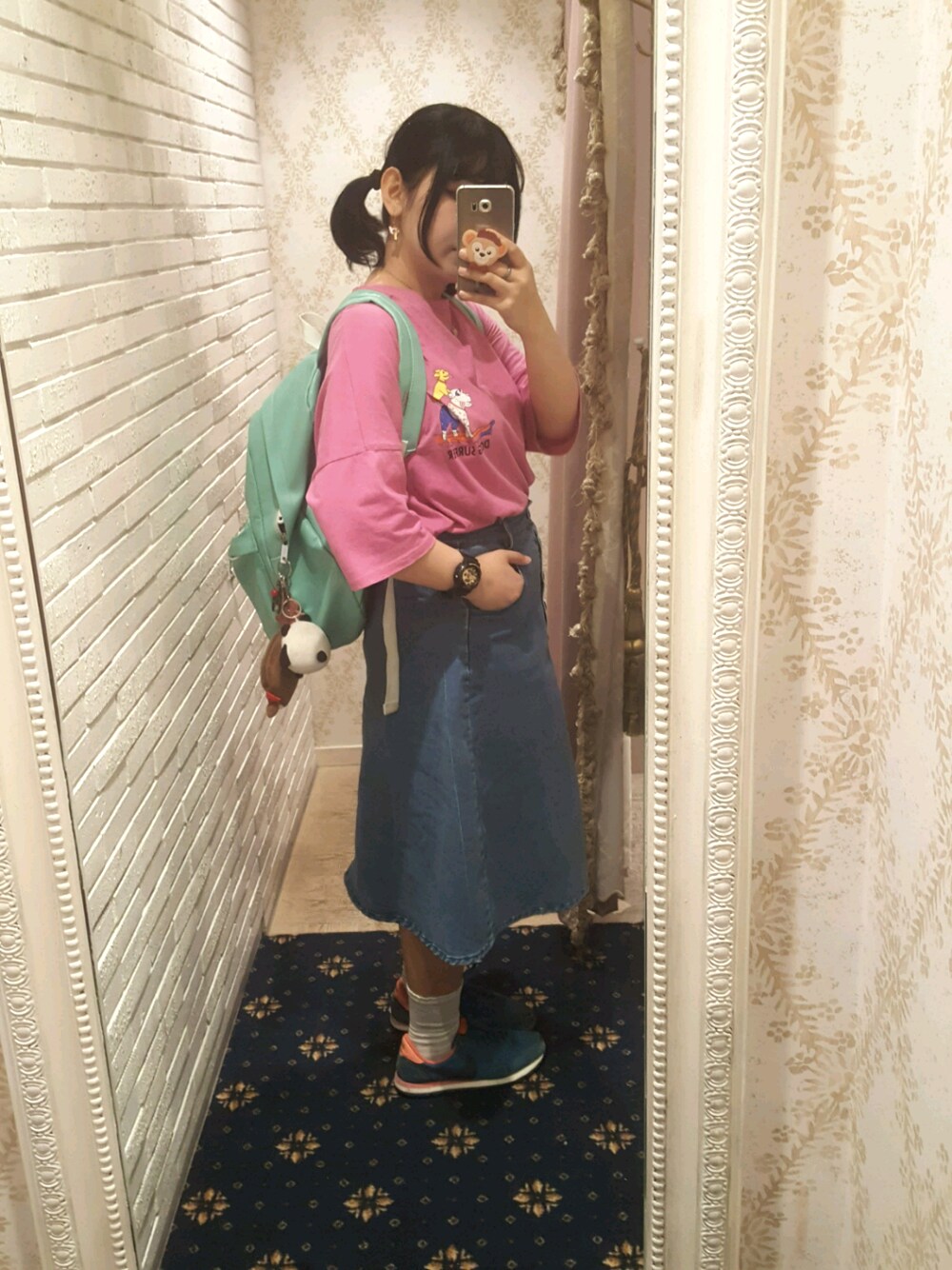 「casual、spring、printshirt、Japan、TOKYO」｜「unbrandedのアイテム（デニムスカート、ブルー系）」を使った、トリーナさん（レディース・152cm）の春コーディネートの1枚目の写真