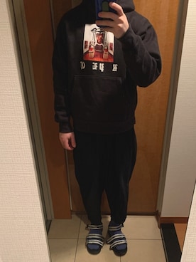 「EN ROUTE（アンルート）のアイテム（パーカー）」を使った、WakaWakkaさん（メンズ・175cm）の春コーディネート