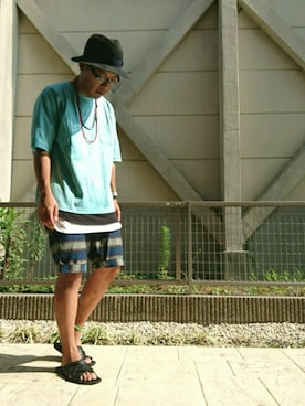 「膝上ショーツ」｜「アイテム（帽子）」を使った、T.さん（メンズ・176cm）の夏コーディネート
