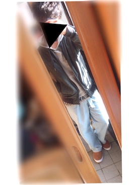 「Avail（アベイル）のアイテム（パーカー、グレー系）」を使った、僕(ボク)さん（メンズ・173cm）の冬コーディネート