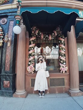 「FIND KAPOOR（ファインドカプア）のアイテム（ショルダーバッグ、ホワイト系）」を使った、charlotte/rinさん（レディース・168cm）の秋コーディネート