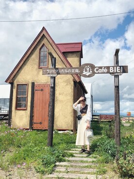 「GRL（グレイル）のアイテム（シャツ/ブラウス、ホワイト系）」を使った、charlotte/rinさん（レディース・168cm）の夏コーディネート