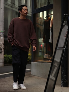 「crepuscule（クレプスキュール）の◆【CREPUSCULE / クレプスキュール】417 別注 カノコ クルーネック（ニット/セーター、ブラウン系）」を使った、yamaguchiさん（メンズ・175cm）の秋コーディネート