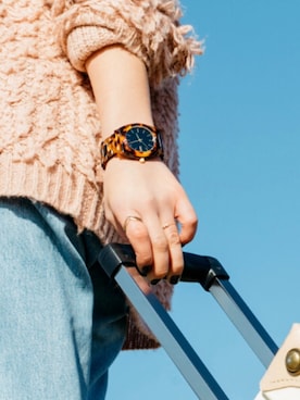 「アイテム（アナログ腕時計、その他）」を使った、NIXONさん（レディース・167cm）の冬コーディネート