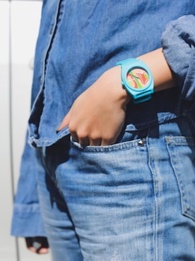 「NIXON（ニクソン）のアイテム」を使った、NIXONさん（レディース・167cm）の冬コーディネート