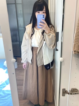 「AS KNOW AS plus（アズノゥアズプラス）のアイテム（マウンテンパーカー）」を使った、𝕃𝕒𝕝𝕒 🌛さん（レディース・154cm）の秋コーディネート