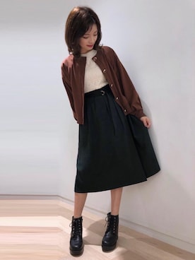 「オフィス」｜「アイテム（ブーツ）」を使った、マジェスティックレゴンラフォーレ原宿店スタッフさん（レディース・163cm）の秋コーディネート