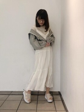「amelier MAJESTIC LEGON（アメリエルマジェスティックレゴン）のアイテム」を使った、マジェスティックレゴンラフォーレ原宿店スタッフさん（レディース・156cm）の春コーディネート