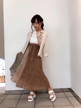 「amelier MAJESTIC LEGON（アメリエルマジェスティックレゴン）のアイテム」を使った、マジェスティックレゴンラフォーレ原宿店スタッフさん（レディース・150cm）の春コーディネート