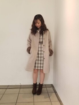 「ノーカラー」｜「アイテム（その他アウター）」を使った、マジェスティックレゴンラフォーレ原宿店スタッフさん（レディース・155cm）の冬コーディネート