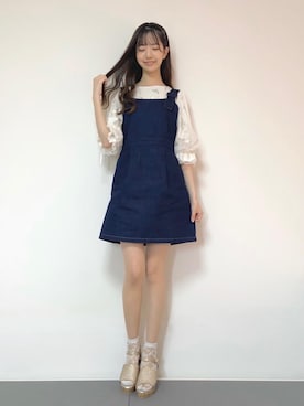 「MAJESTIC LEGON（マジェスティックレゴン）のアイテム（ジャンパースカート）」を使った、マジェスティックレゴンラフォーレ原宿店スタッフさん（レディース・166cm）の春コーディネート
