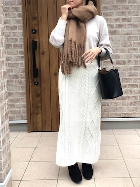「ケーブルニットスカート」｜Riiisaさん（レディース・158cm）の冬コーディネート