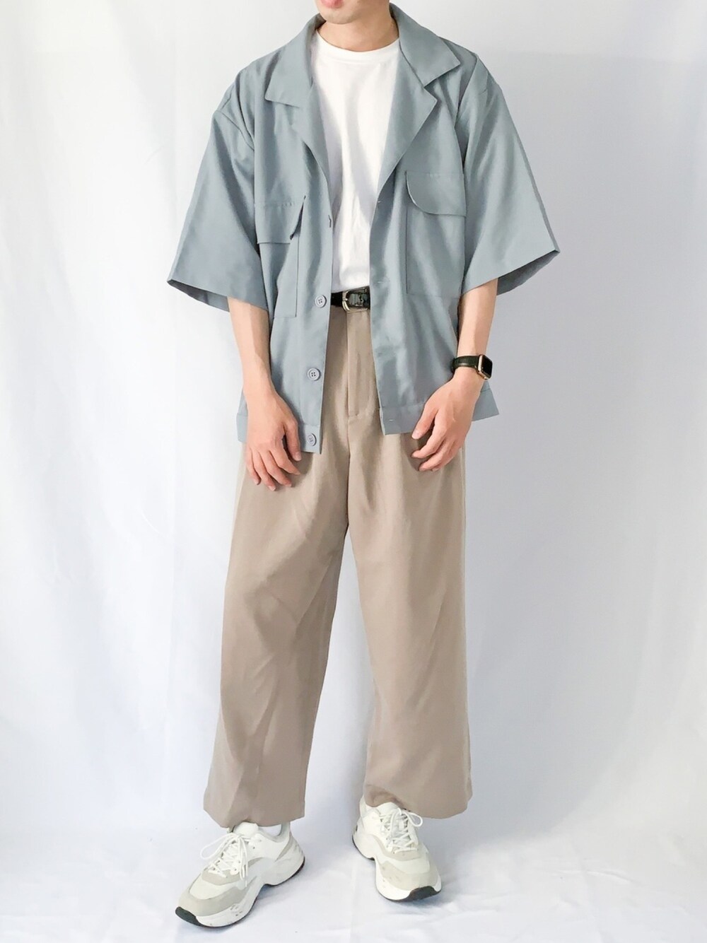 「kutir、アースカラー、シロスニーカー、白スニーカー、タックイン、UNIQLO U、いいね、save、フォローお願いします🤑、ワイドパンツ」｜「GUのアイテム（シューズ、ベージュ系）」を使った、peikunさん（メンズ・169cm）の夏コーディネートの1枚目の写真