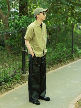 「FEKETE（フェケテ）のアイテム（パンツ）」を使った、peikunさん（メンズ・169cm）の春コーディネート