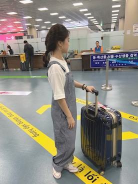 「Dickies（ディッキーズ）のアイテム（つなぎ/オールインワン）」を使った、ケイリーさん（レディース・155cm）の夏コーディネート