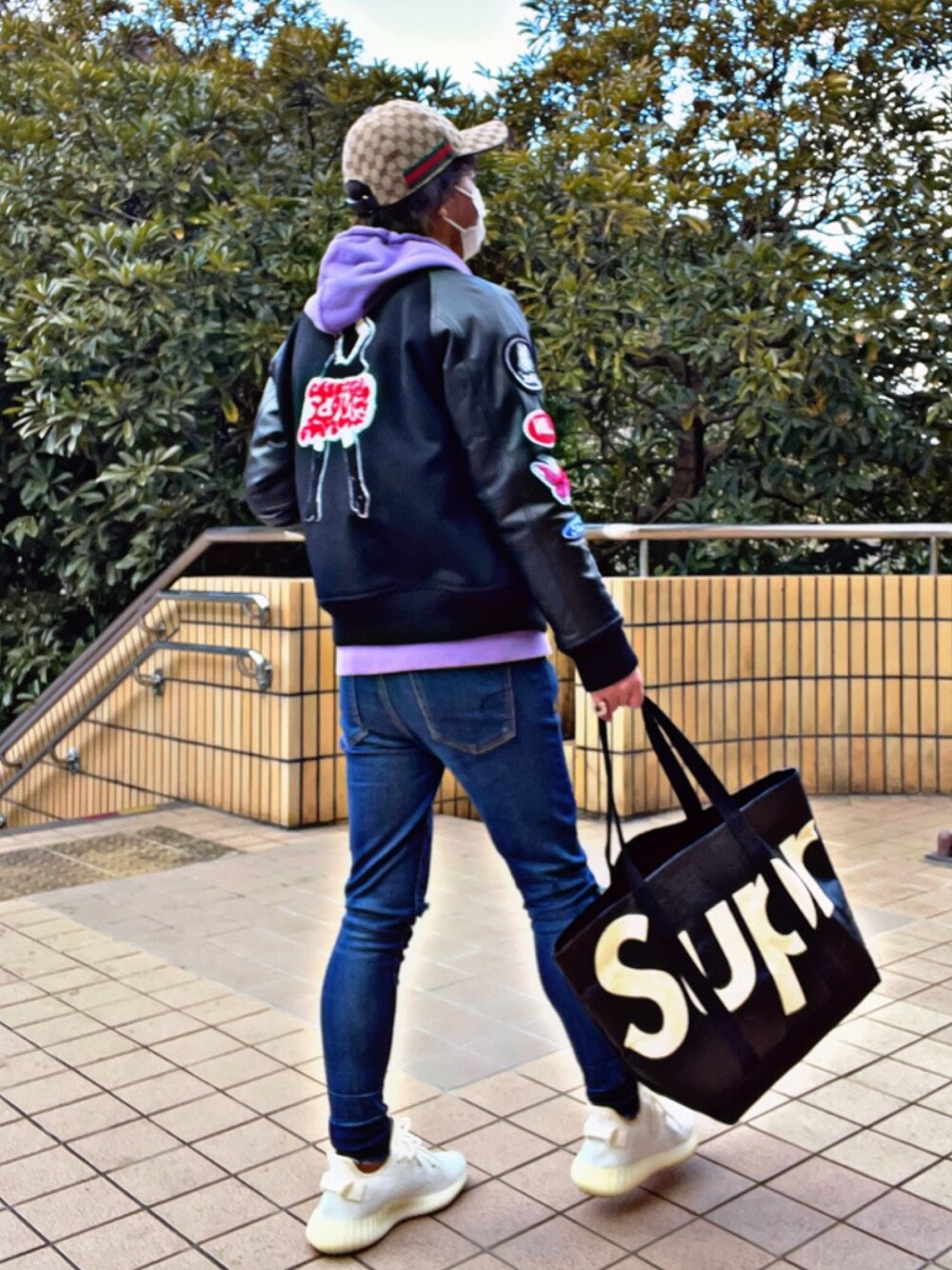 「GUCCI、グッチ、ヒステリックグラマー、エックスガール、シュプリーム、supreme、x-girl、Hysteric Glamour、yeezyboost350V2、今日のコーデ」｜「GUCCIのアイテム（キャップ、ベージュ系）」を使った、怠惰ですけれども®︎さん（メンズ・170cm）の冬コーディネートの1枚目の写真