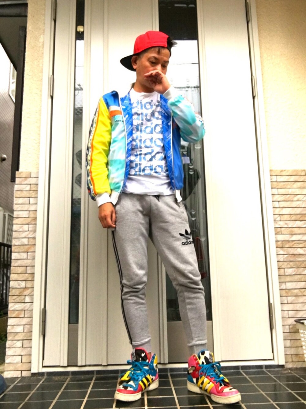 「adidas originals、adidas originals好きなの人と繋がりたい💖」｜「全身adidasコーデ☺️のアイテム（その他、その他）」を使った、カフェ俺♂☕️G組🌈さん（メンズ・170cm）の冬コーディネートの1枚目の写真