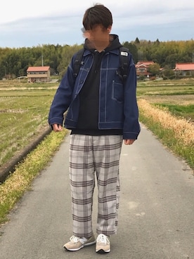 「黒リュック」｜「アイテム（ブルゾン）」を使った、K-goさん（メンズ・176cm）の春コーディネート