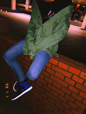 「AVIREX（アヴィレックス）のアイテム（ミリタリージャケット、グリーン系）」を使った、moqさん（メンズ・177cm）の夏コーディネート