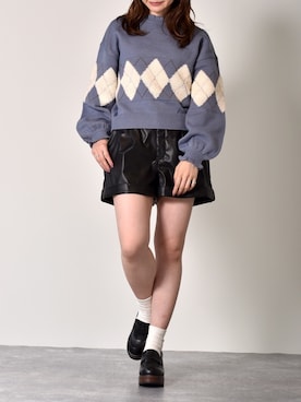 「ems excite（エムズエキサイト）のフェイクレザーショートパンツ（その他パンツ、ブラック系）」を使った、Miyuさん（レディース・149cm）の秋コーディネート