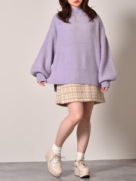 「ems excite（エムズエキサイト）のハイネックボリューム袖ニットプルオーバー（ニット/セーター、パープル系）」を使った、Miyuさん（レディース・149cm）の秋コーディネート