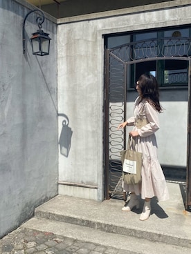 「RAY CASSIN（レイカズン）のストレッチブーツ（ブーツ、ホワイト系）」を使った、inochinさん（レディース・165cm）の春コーディネート