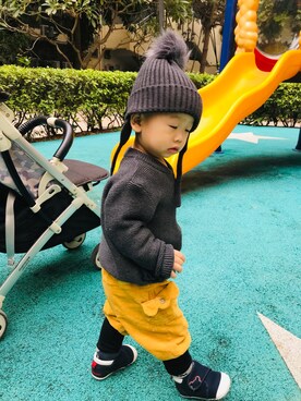 「アイテム（カーゴパンツ、イエロー系）」を使った、yuki &mamaさん（キッズ・80cm）の冬コーディネート