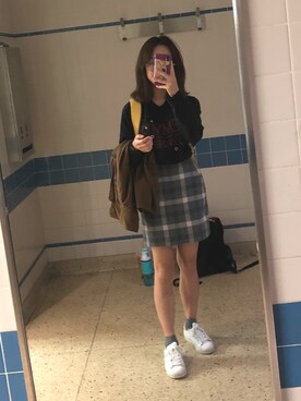 「school」｜「アイテム（スウェット）」を使った、JiaQiさん（レディース・163cm）の秋コーディネート