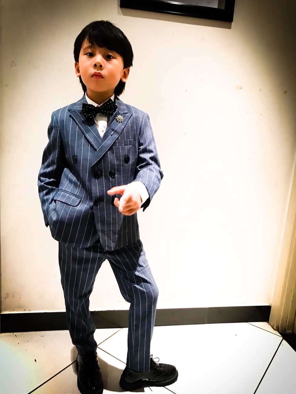 「black korvinのアイテム（ブローチ/コサージュ、シルバー系）」を使った、Max-隽一さん（メンズ・183cm）の冬コーディネートの1枚目の写真