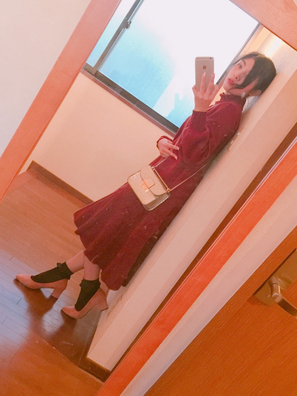 「ラブアンドピース2017、高橋愛、愛ちゃんコラボ、ワンピース、しまむら」｜「haco!の＜高橋愛さんコラボ＞ラブ＆ピースプロジェクト　フレアーヘムラインニットワンピース（ワンピース、ブラウン系）」を使った、ながいゆーうさん（レディース・158cm）の秋コーディネートの1枚目の写真