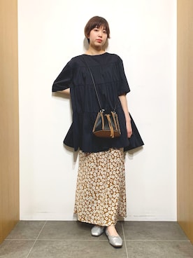 「定番」｜「アイテム（バレエシューズ）」を使った、おしみさん（レディース・159cm）の春コーディネート