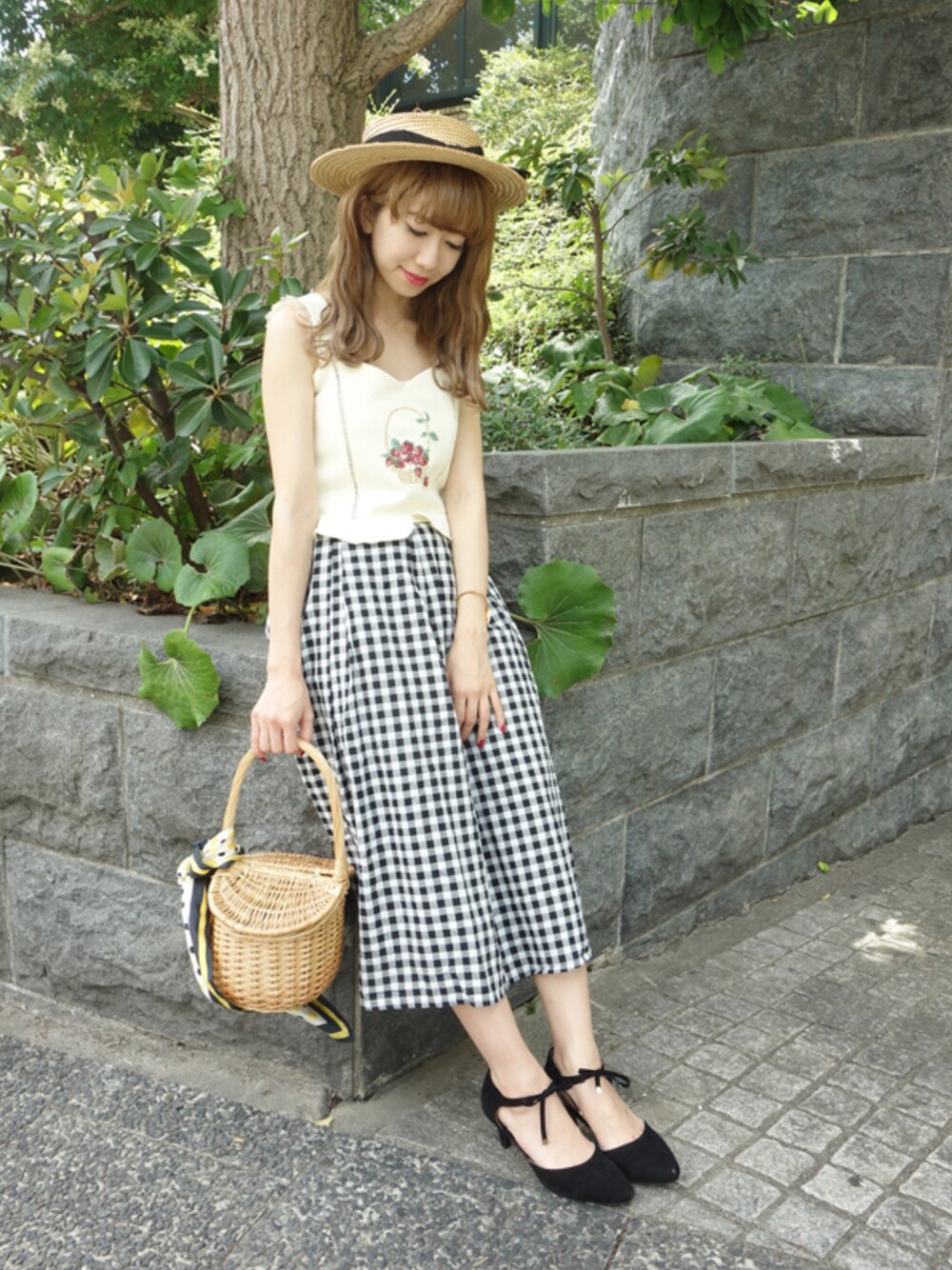 その他のその他トップス、その他のスカート、その他のパンプスを着用したレディースの夏コーディネートの1枚目の写真