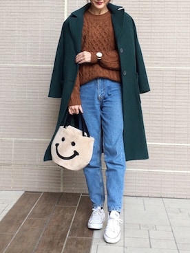 「マムジーンズ」｜「アイテム（チェスターコート）」を使った、あかいろさん（レディース・163cm）の秋コーディネート
