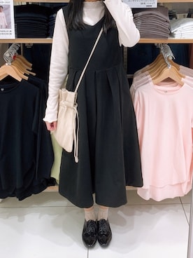 「moitytto」｜「アイテム（ジャンパースカート）」を使った、pinoさん（レディース・156cm）の冬コーディネート