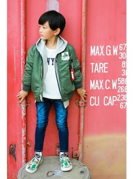 「ストリートカジュアル」｜「アイテム（スリッポン）」を使った、X-girl STAGES・XLARGE KIDSさん（キッズ・113cm）の秋コーディネート