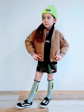 「アイテム（MA-1）」を使った、X-girl STAGES・XLARGE KIDSさん（キッズ・106cm）の秋コーディネート