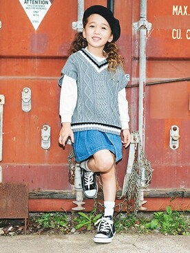 「アシンメトリー」｜「アイテム（ハンチング/ベレー帽）」を使った、X-girl STAGES・XLARGE KIDSさん（キッズ・113cm）の秋コーディネート