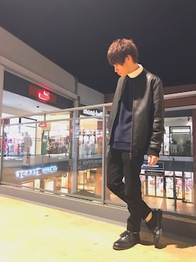 「タートルネックカットソー」｜「アイテム（ブルゾン）」を使った、アカさん（メンズ・171cm）の冬コーディネート