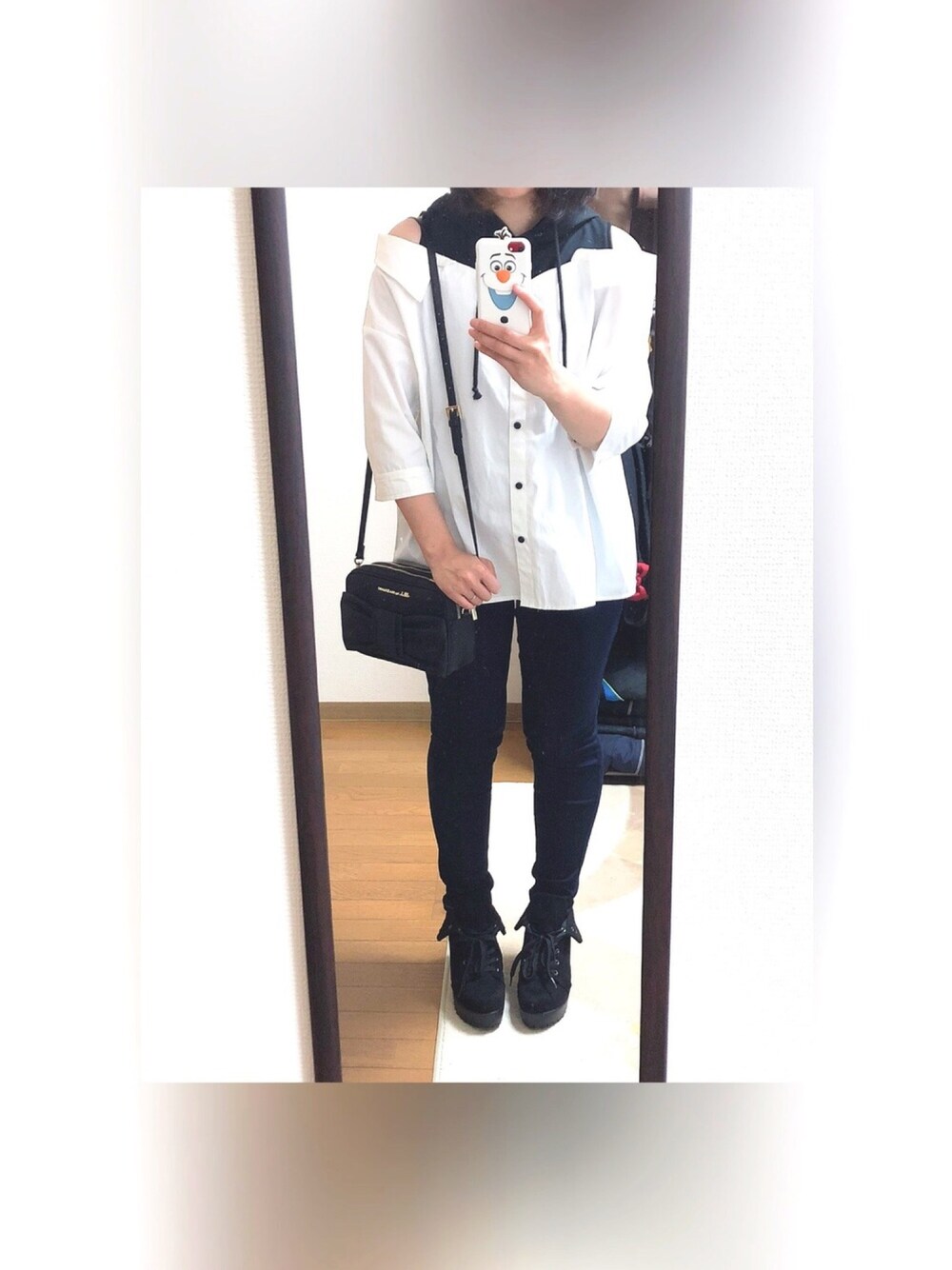 「ドッキングシャツ、春コーデ、オフショル、Avail、JILL by Jillstuart」｜「Availのアイテム（シャツ/ブラウス、ホワイト系）」を使った、れーなさん（レディース・159cm）の春コーディネートの1枚目の写真
