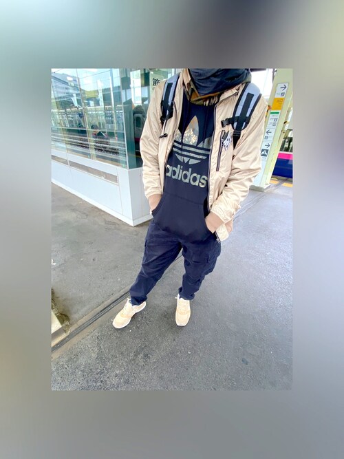 カモ パーカー アディダスオリジナルスを使った人気ファッションコーディネート Sciaky